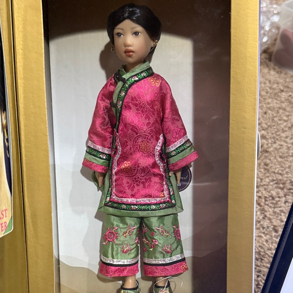 American doll - Picture 6 of 6